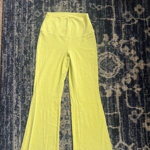 Aritiza flare leggings